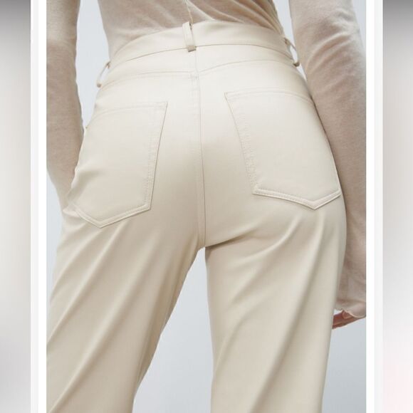 ZARAāFAUXĀ LEATHERāHIGHāRISEāMOMāFITāPANTSāSIZEāMEDIUM - Picture 2 of 9